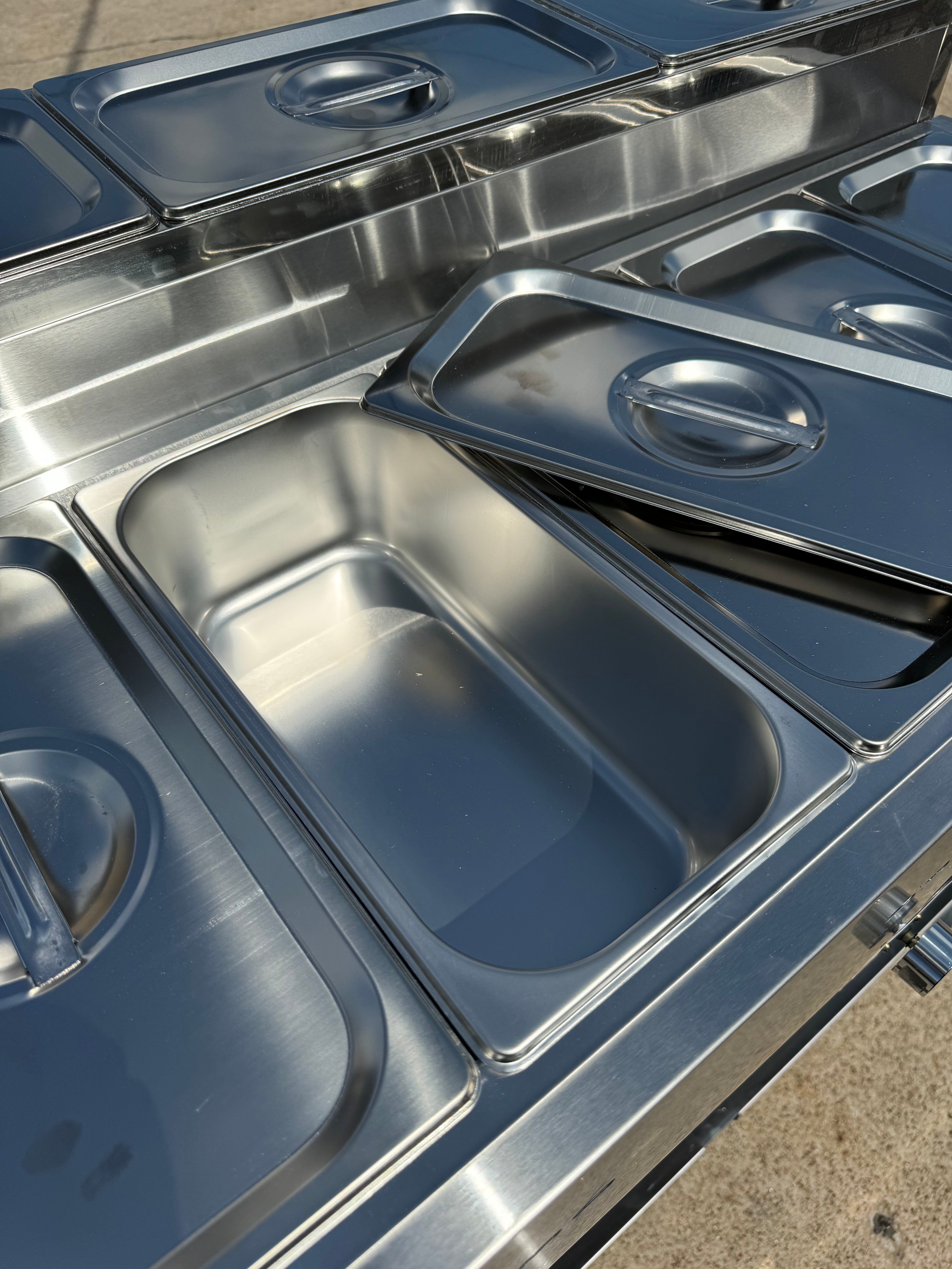 5 Pan Steam Table Food Warmer Cart  | Outdoor Propane | 3 Condiment Containers